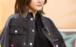 娱乐吃瓜女艺人牺牲,揭秘吃瓜女艺人背后的辛酸故事